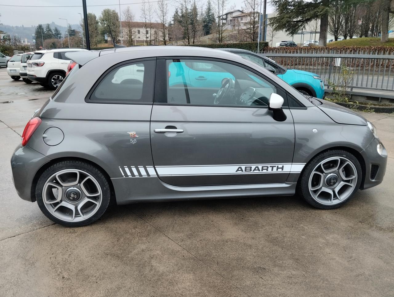 Abarth 595 1.4 Turbo T-Jet 165 CV