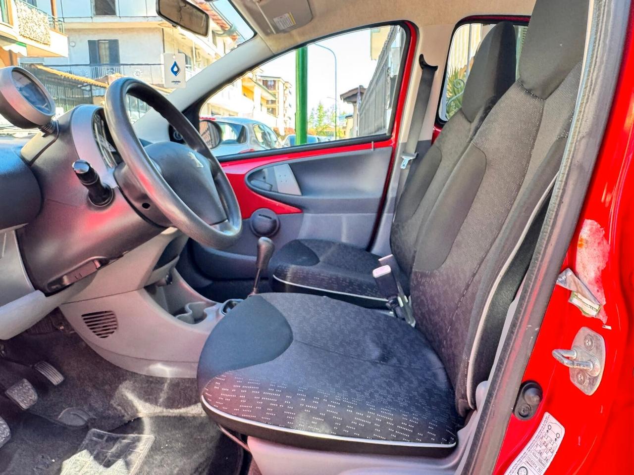 Peugeot 107 1.0 68CV 5p. Sweet Years