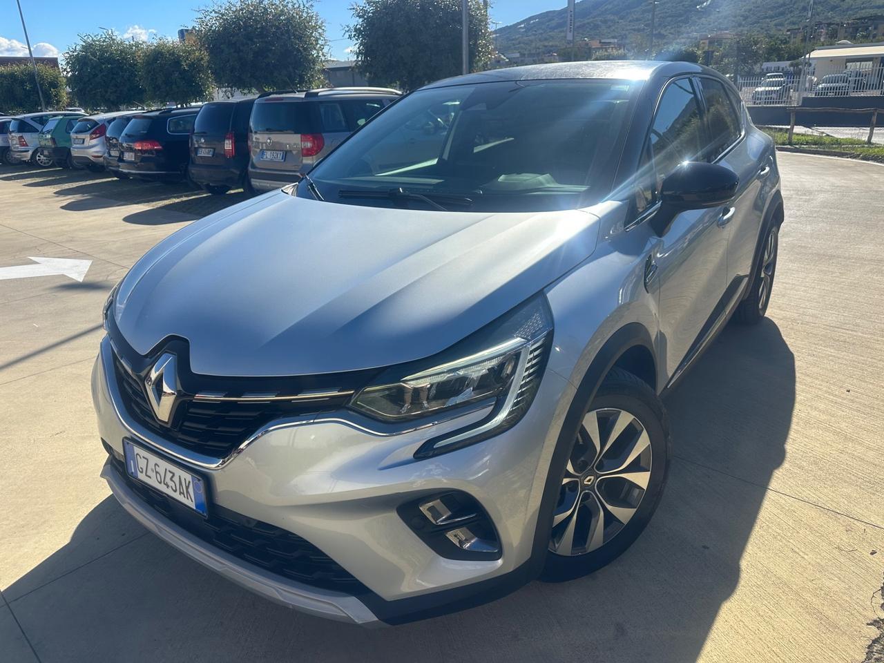 RENAULT CAPTUR 1.5D/NAVI/R.CAMERA/UNIPRO