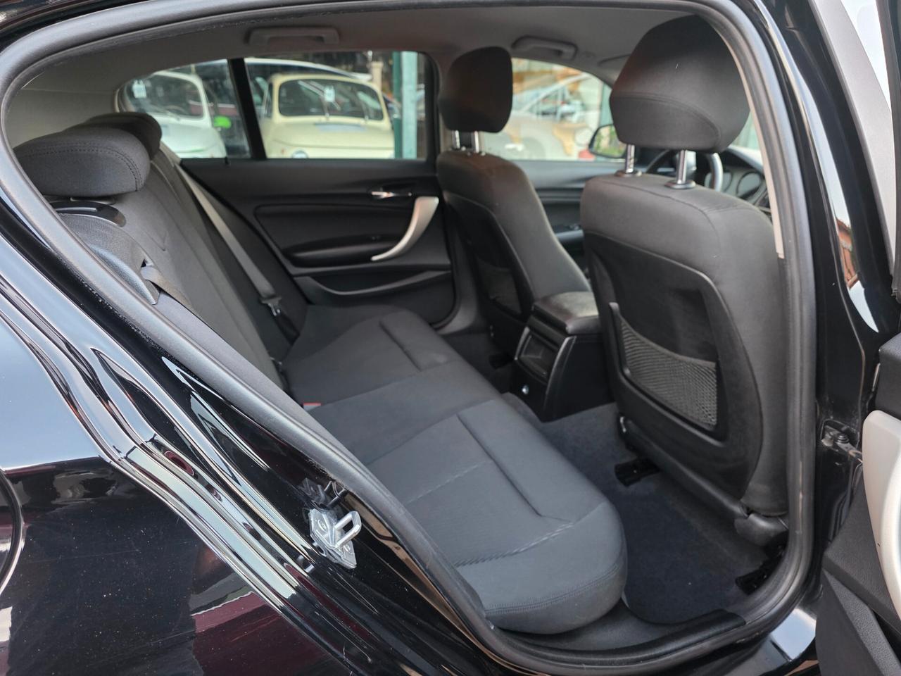 Bmw 118d 5p. Advantage
