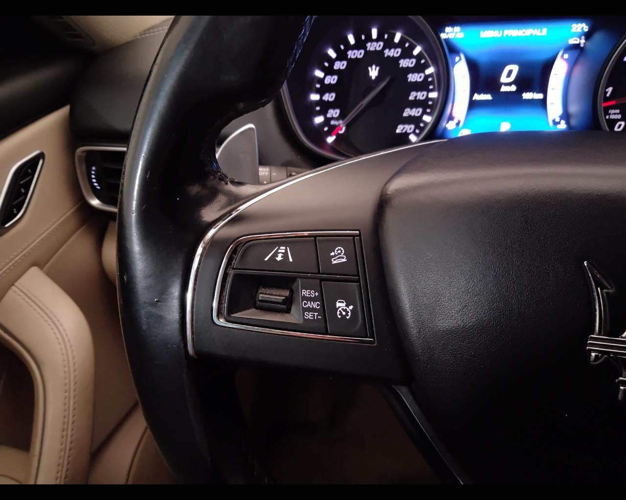 MASERATI Levante - Levante 3.0 V6 250cv auto
