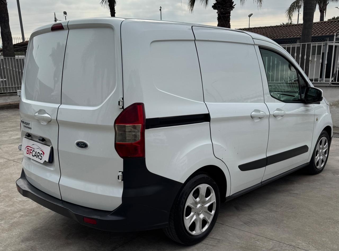 Ford Transit Courier 1.5 TDCi 75CV Van Entry