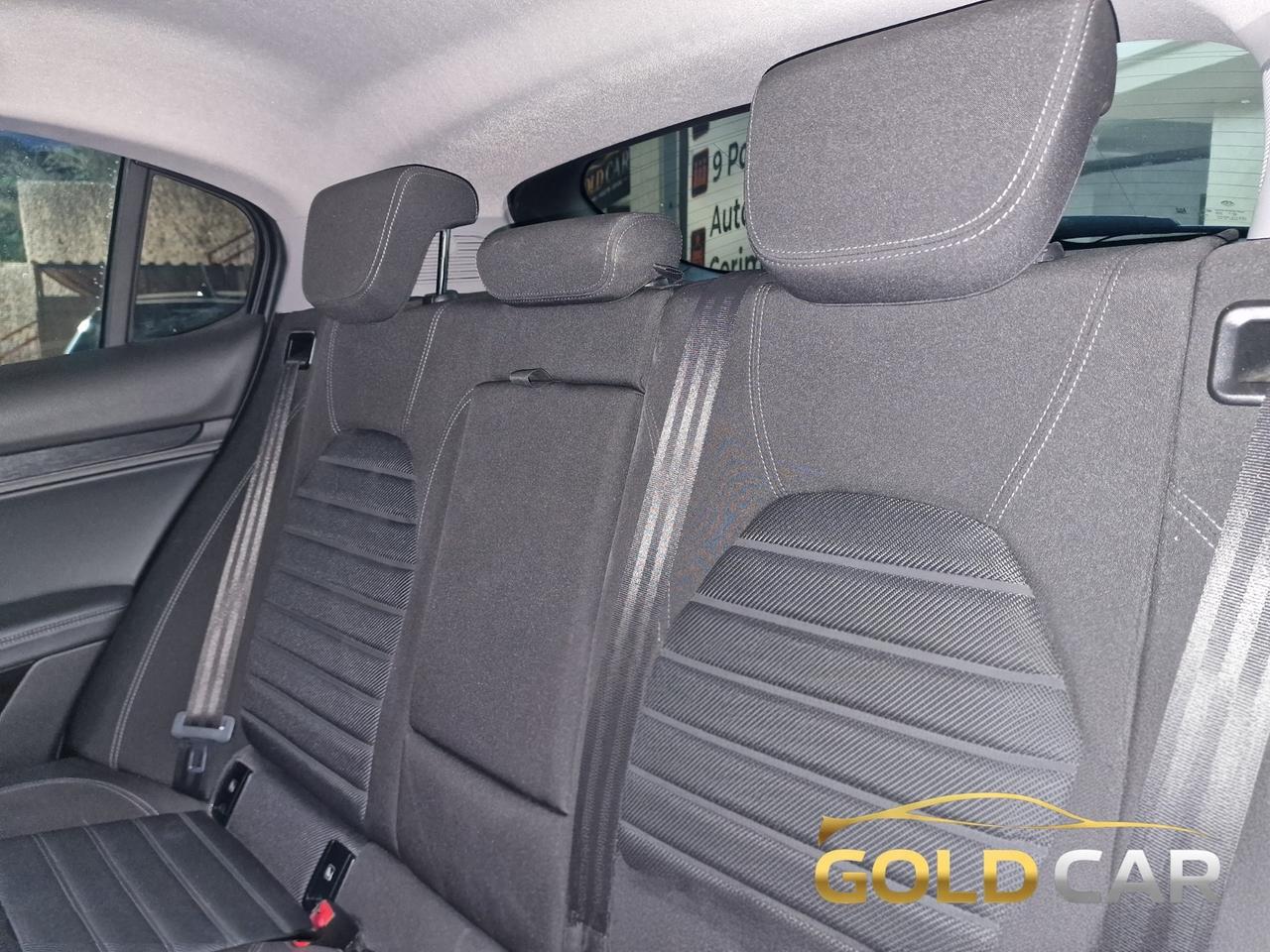 Alfa Romeo Stelvio 2.2 Turbodiesel 190 CV AT8 Q4 Business