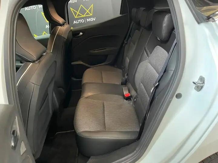 Renault Clio Full Hybrid E-Tech 140 CV 5 porte Intens