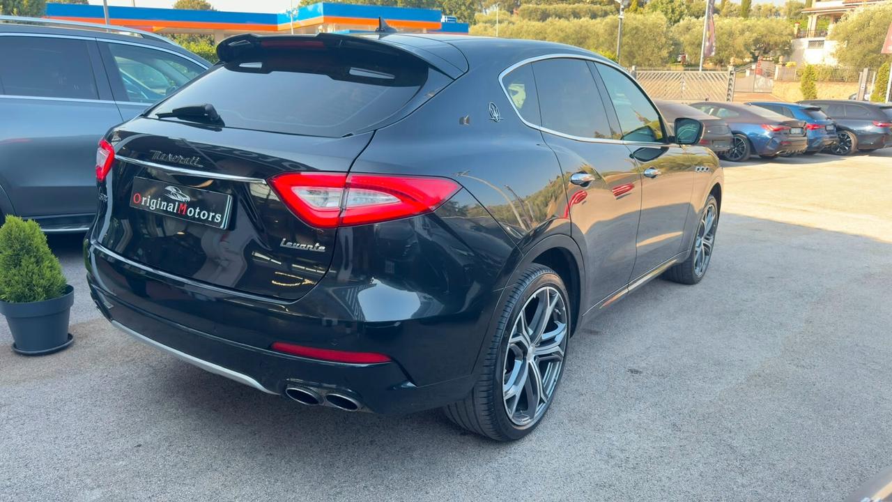 Maserati Levante V6 430 CV S AWD Granlusso