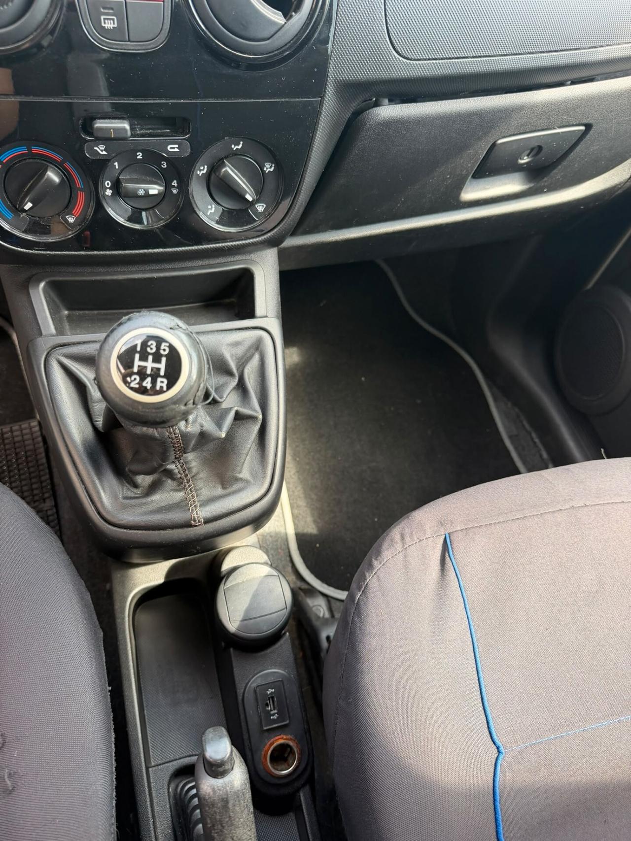 Fiat Qubo 1.3 MJT 75 CV Trekking