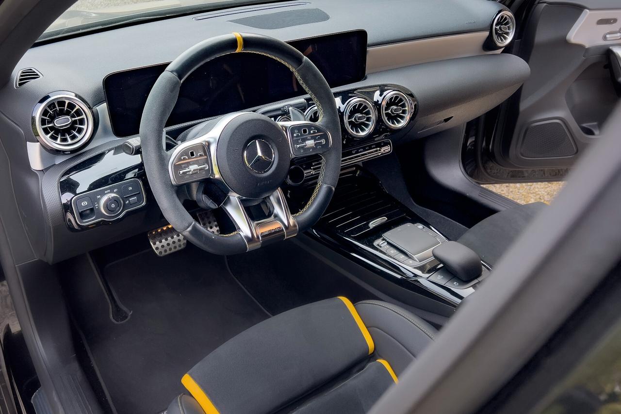 Mercedes-Benz AMG A45 S 4Matic+ Premium Plus