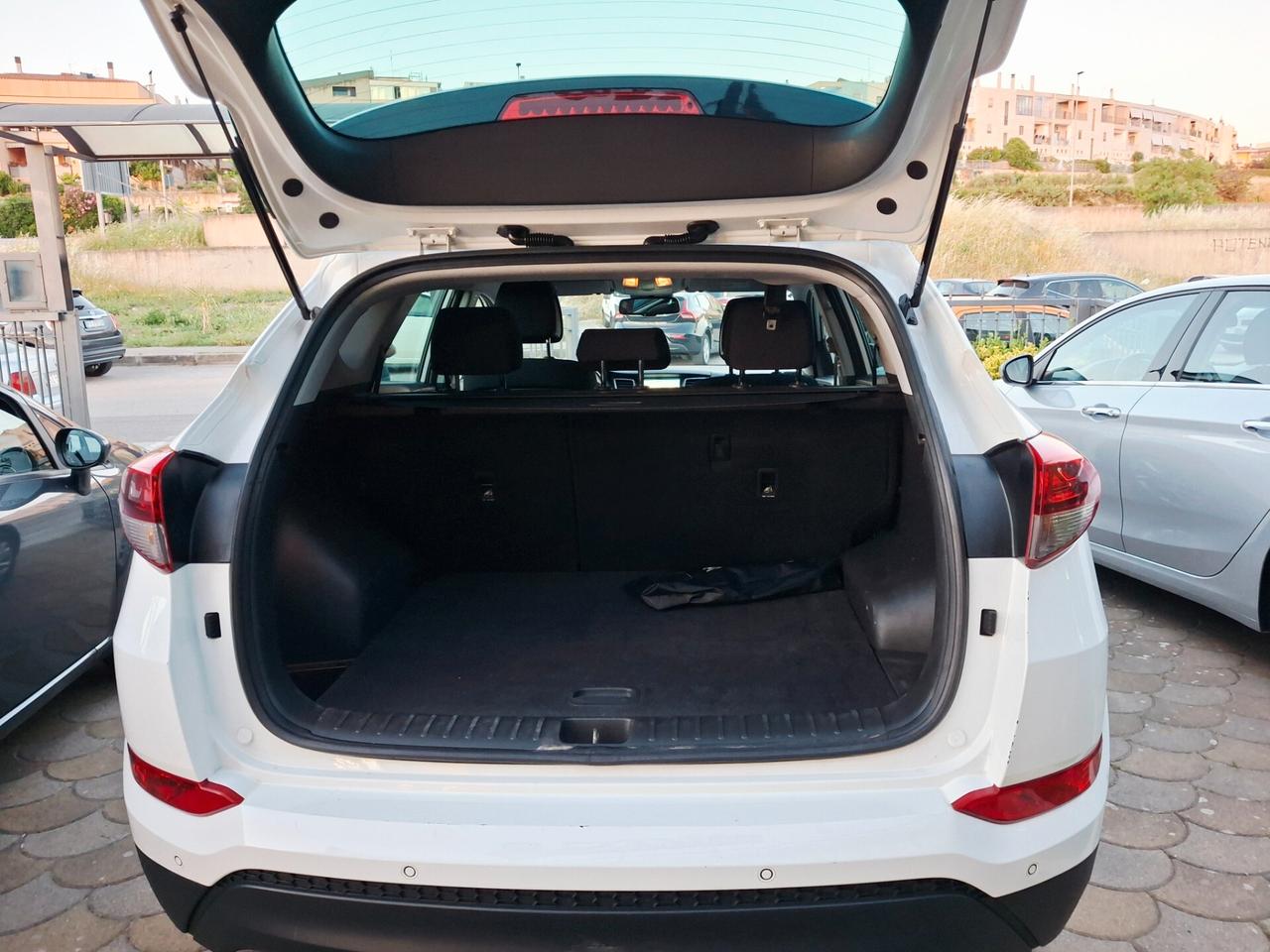 Hyundai Tucson 1.7 CRDi XPossible" Gancio Traino Omologato!