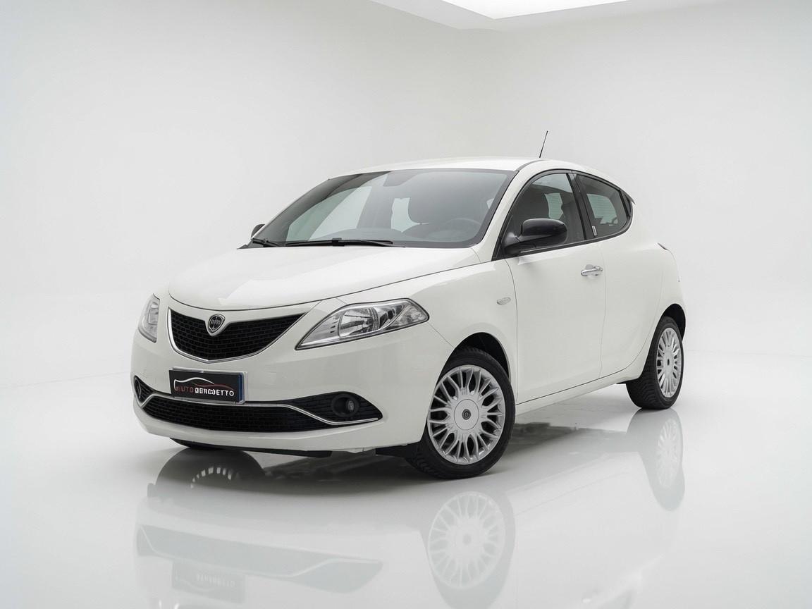 Lancia Ypsilon 1.2 69 CV 5 porte GPL Gold 2016