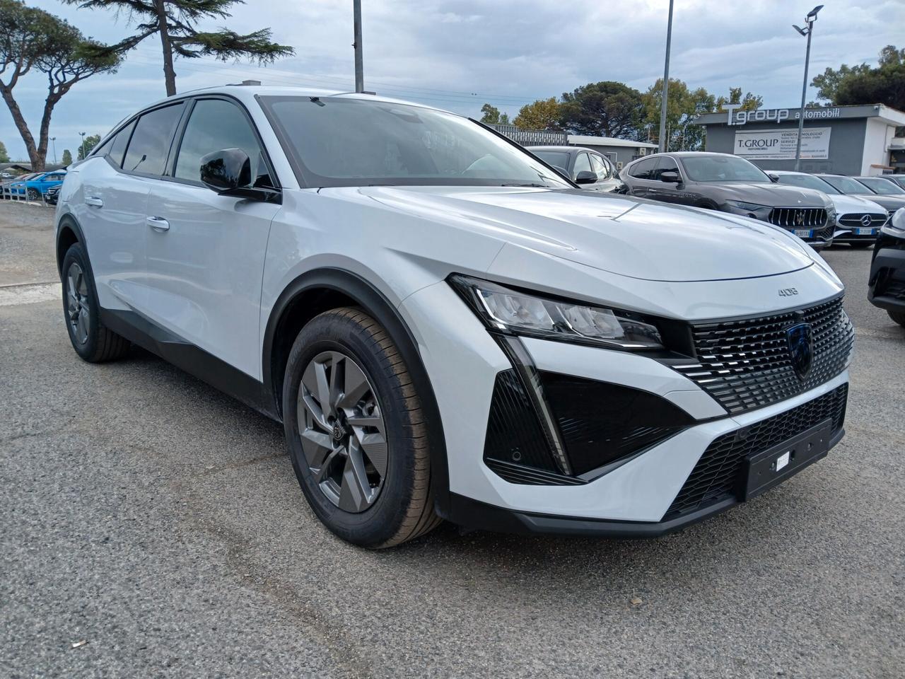 Peugeot 408 Hybrid 145 e-DCS6 Allure