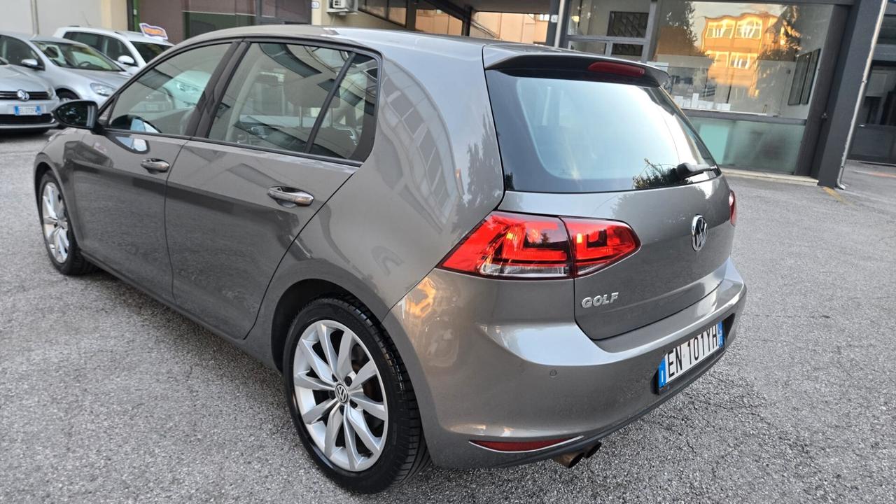 Volkswagen Golf 1.4 TSI 140 CV 5p. Highline BlueMotion Tettuccio