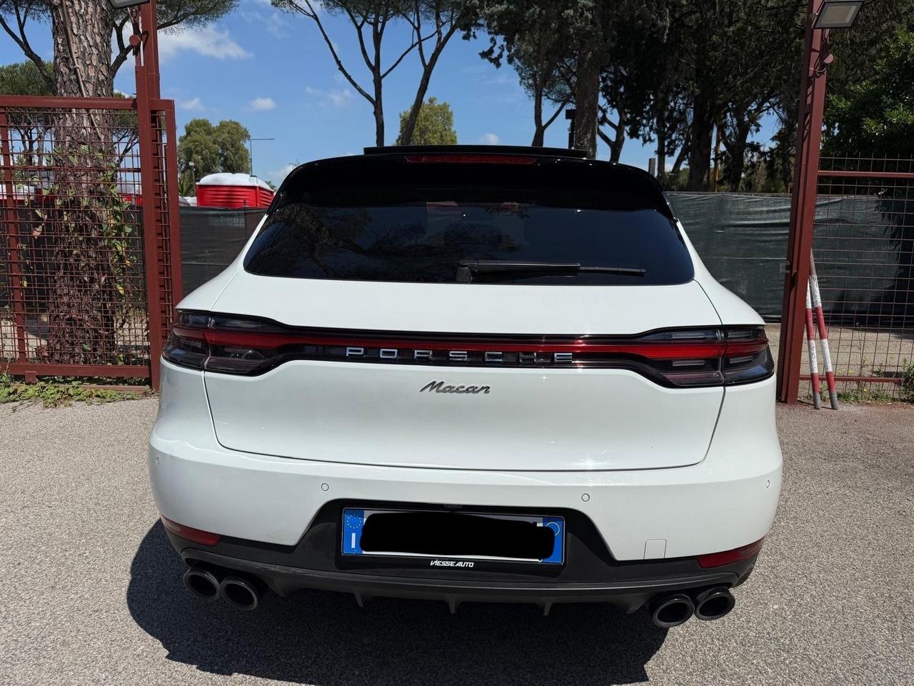 Porsche Macan 2.0 245cv TETTUCCIO KAMERA LED PELLE NAVIGATORE FULL OPTIONAL
