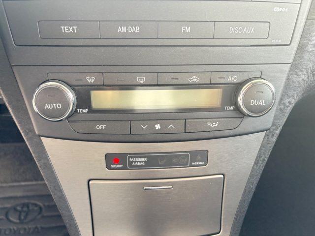 TOYOTA Avensis 2.0 D-4D KM E MOTORE ORIGINALI TAGLIANDI CERTIFICA
