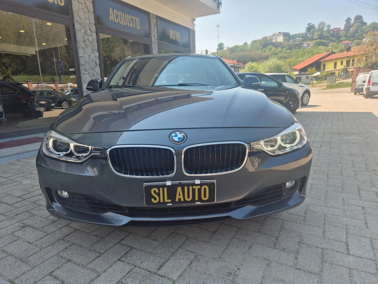 Bmw 330dA Touring Luxury/ AUT
