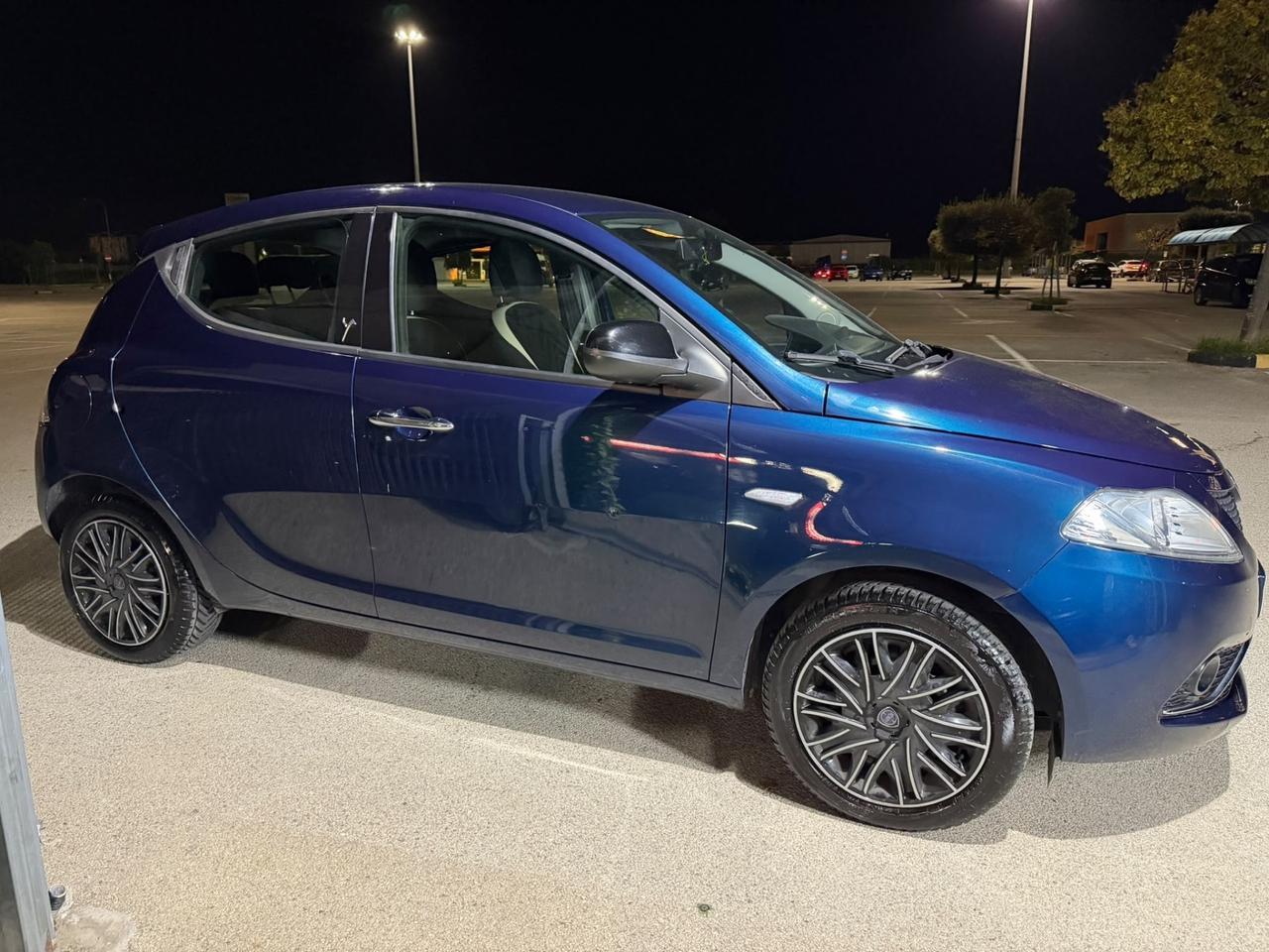 Lancia Ypsilon 1.3 MJT 95CV 2017 Perfetta garanzia