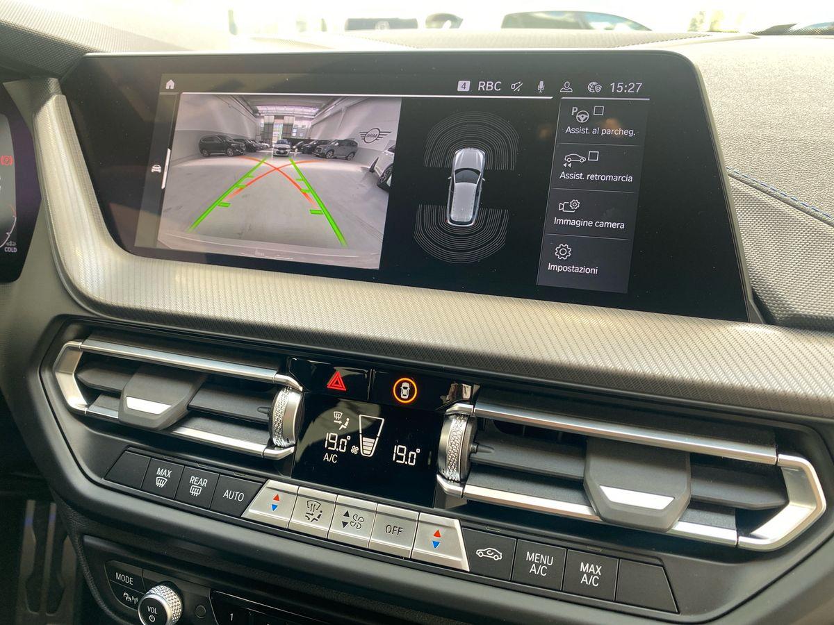 BMW Serie 1 F40 - M 135i xdrive auto