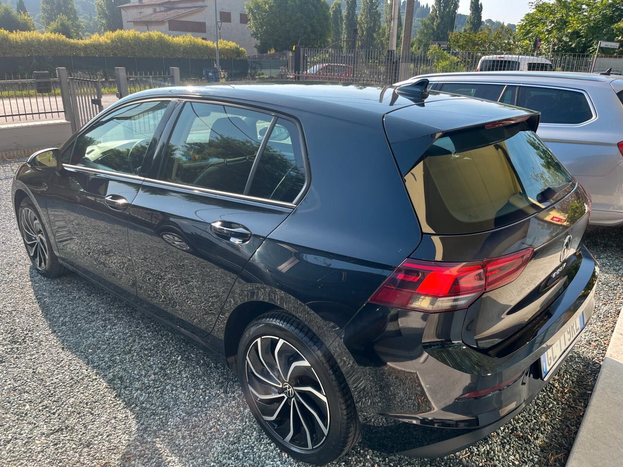 Volkswagen Golf 2.0 TDI DSG 10/2022 **km 80020**