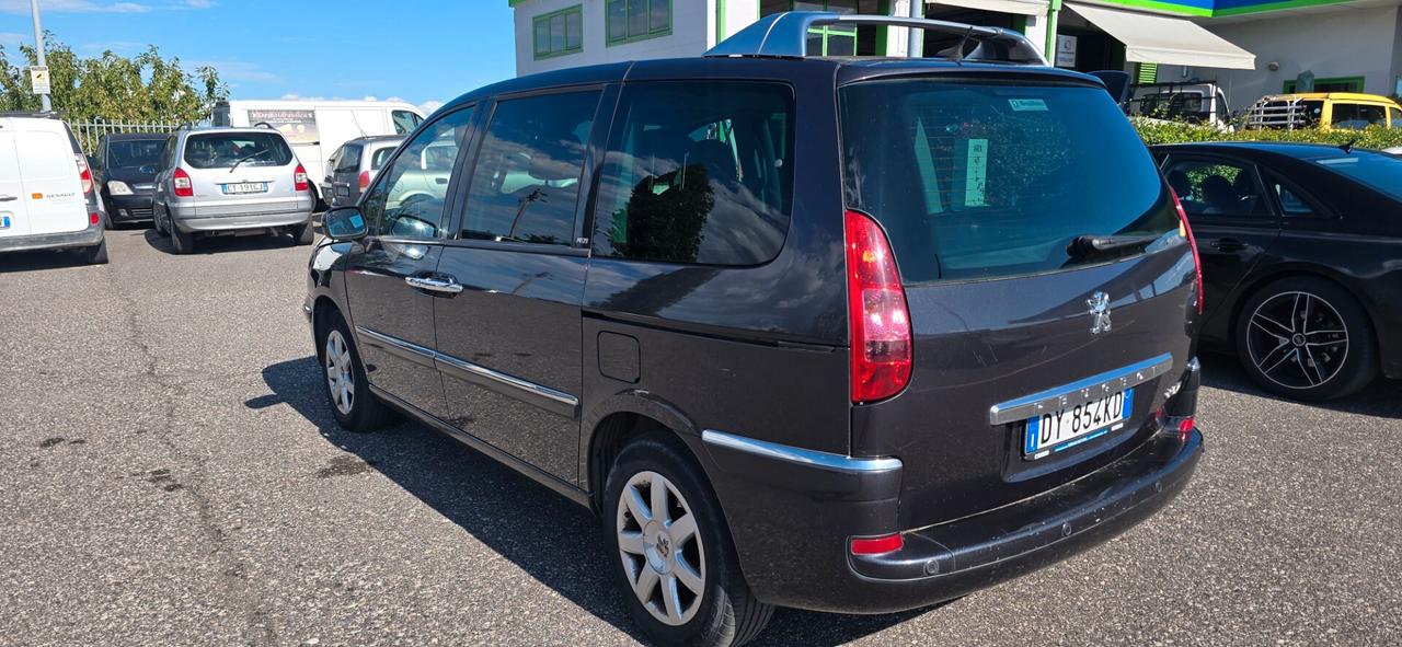 Peugeot 807 2.0 HDi S