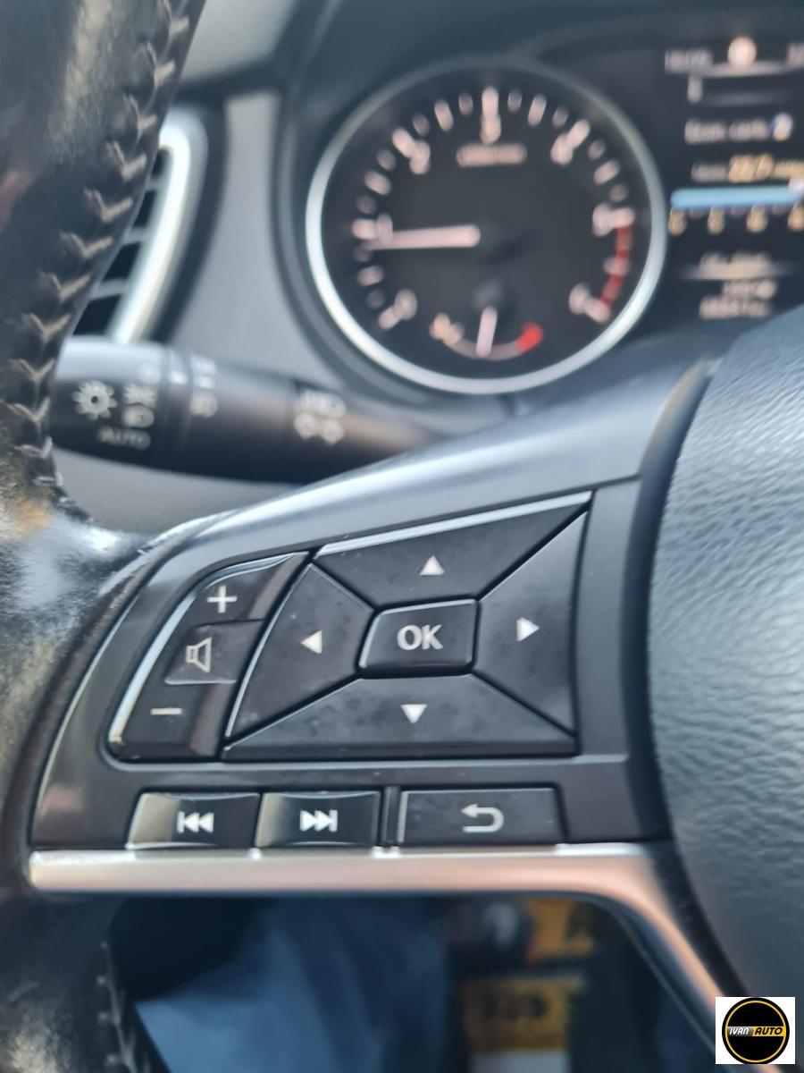 NISSAN Qashqai 1.5 dCi N-Connecta