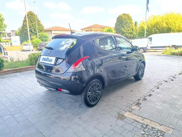 LANCIA Ypsilon 1.2 69 CV 5 porte GPL Ecochic Gold