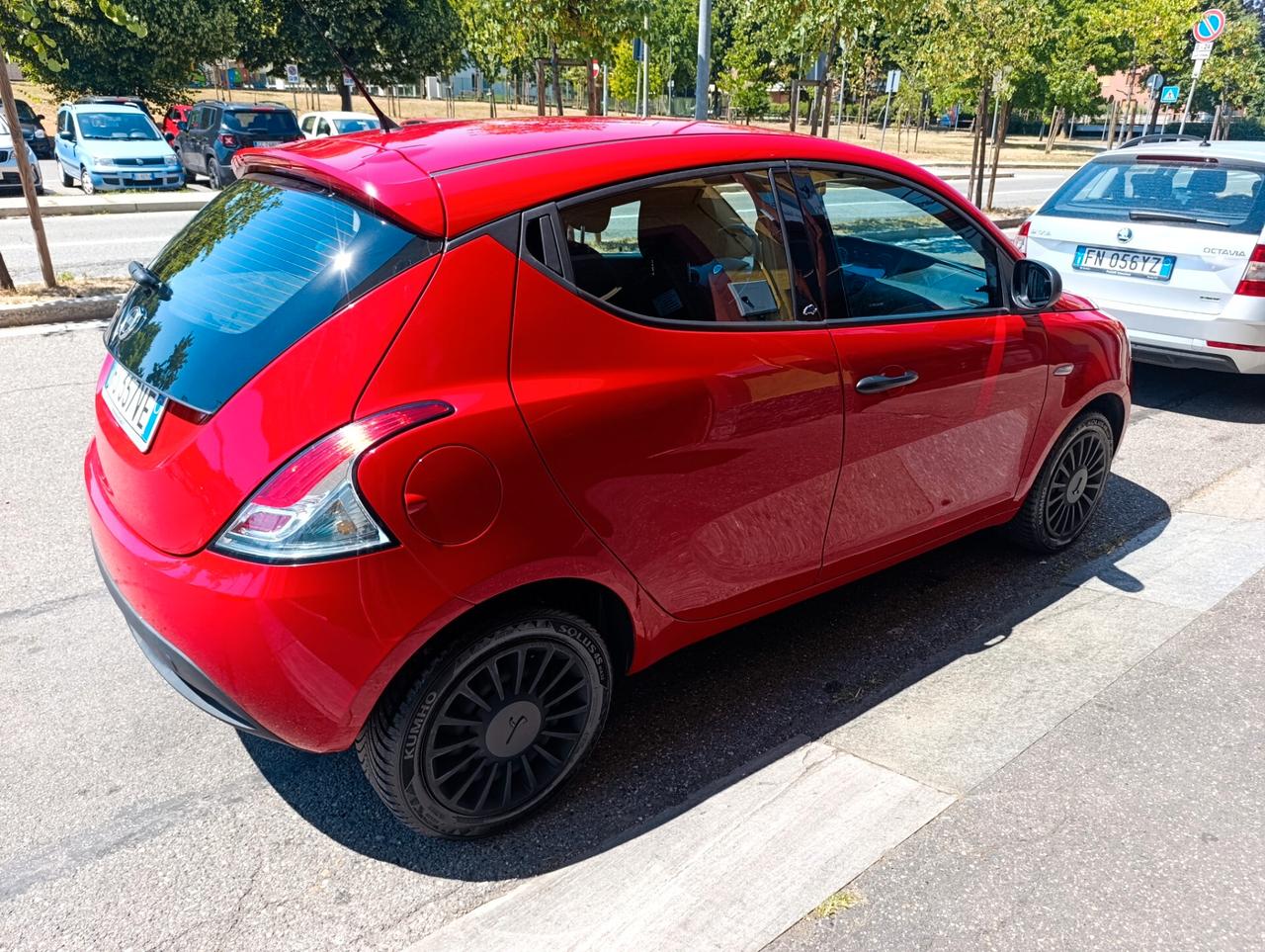Lancia Ypsilon 1.2 69 CV 5 porte GPL Uniproprietario