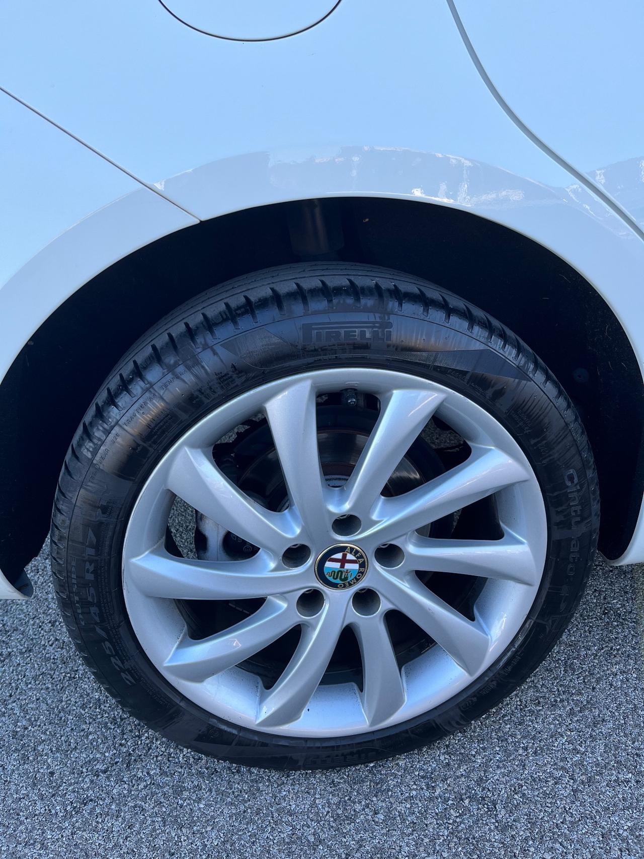 Alfa Romeo Giulietta 1.6 JTDm-2 105 CV Exclusive