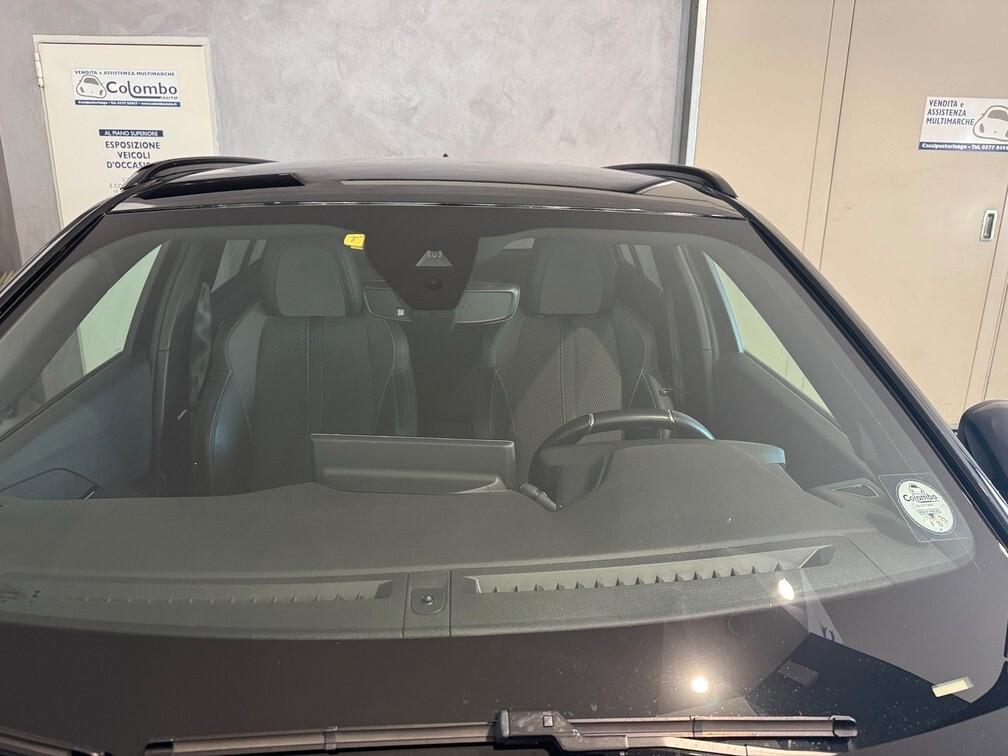 Peugeot 2008 1.2 puretech GT Pack Led Navi App conn 17" Neopat