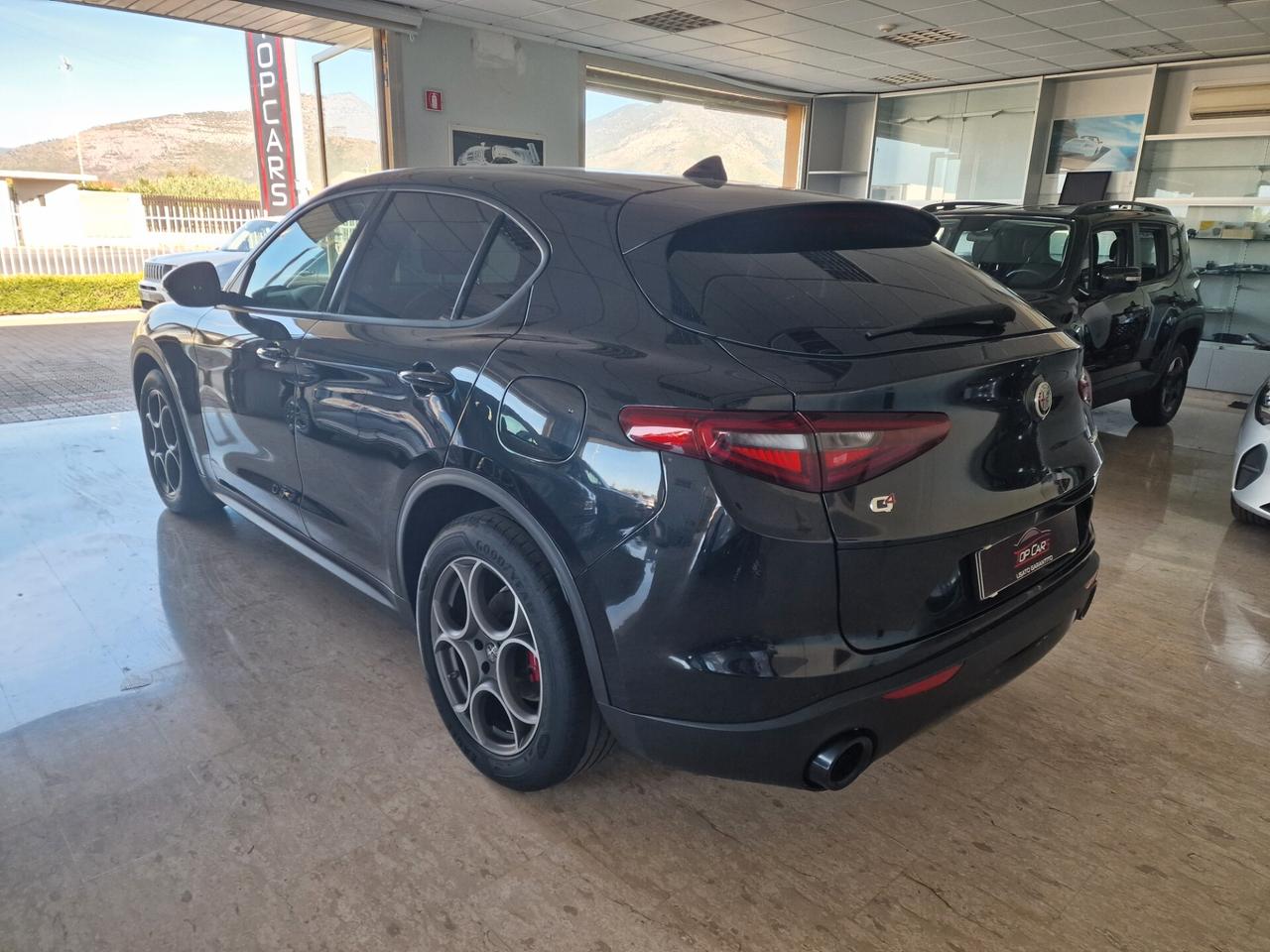 Alfa Stelvio Q4 190 CV Sprint
