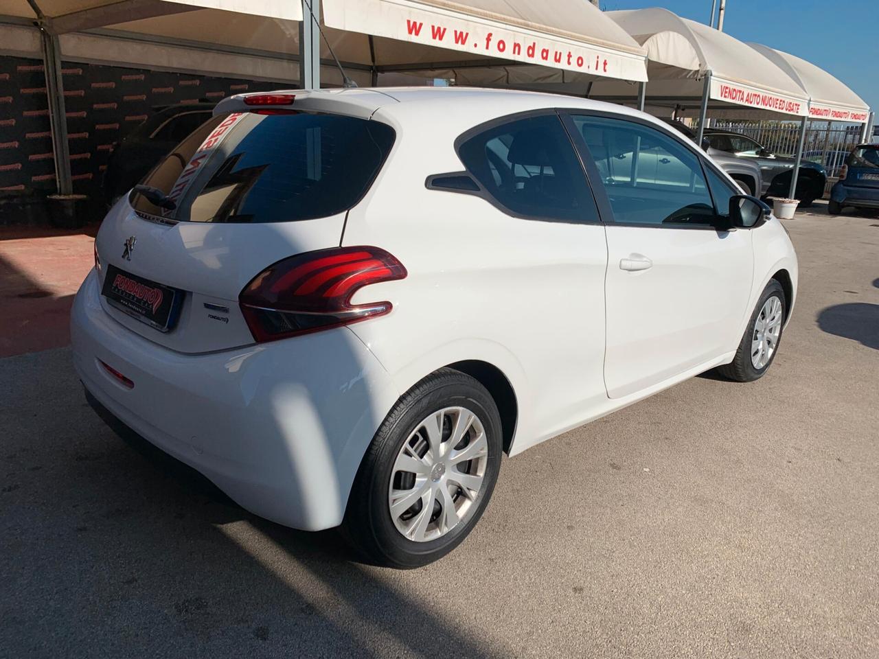 Peugeot 208 PureTech 68 3 porte Access