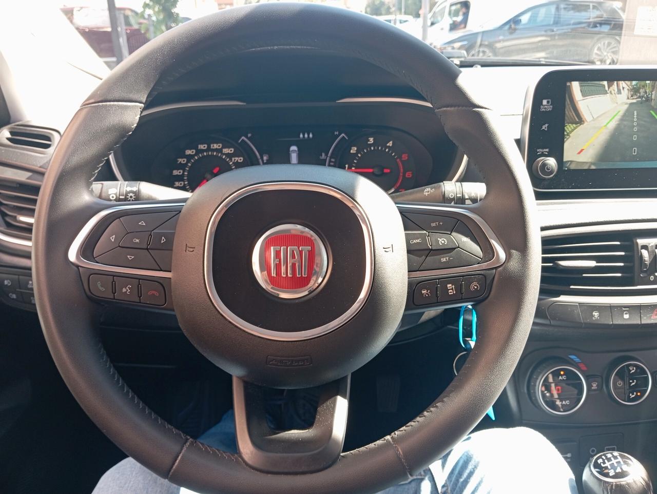 Fiat Tipo 1.6 Mjt SW Lounge offerta del mese