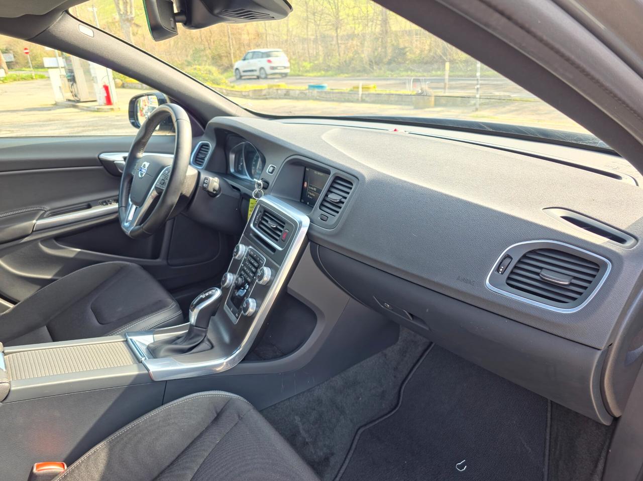 Volvo V60 Cross Country CV-150 D3 Geartronic Summum 2016-E6 Automatico