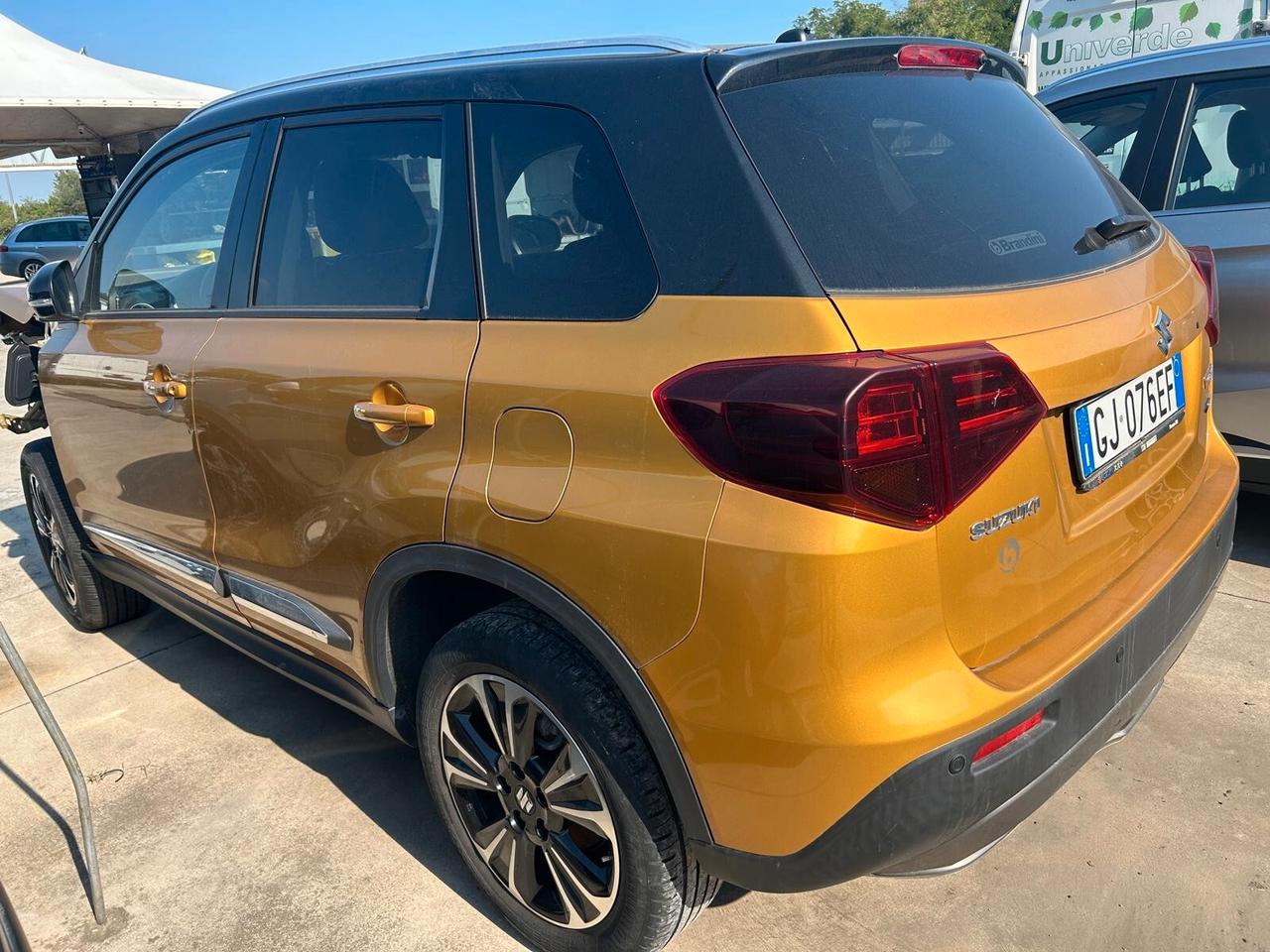 Suzuki Vitara 1.4 Hybrid Top