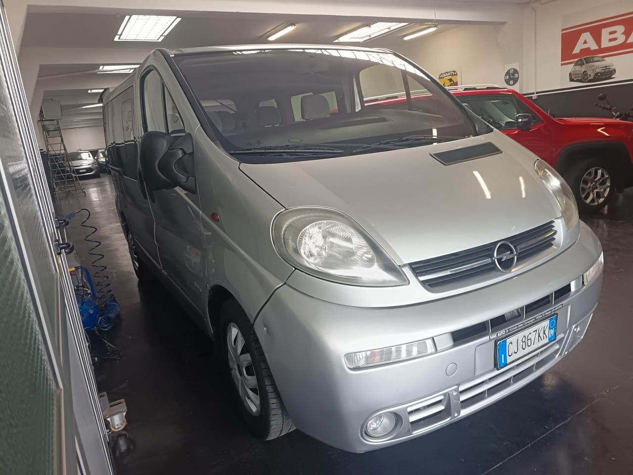 Opel Vivaro 27 2.5 CDTI/135CV PC-TN Combi