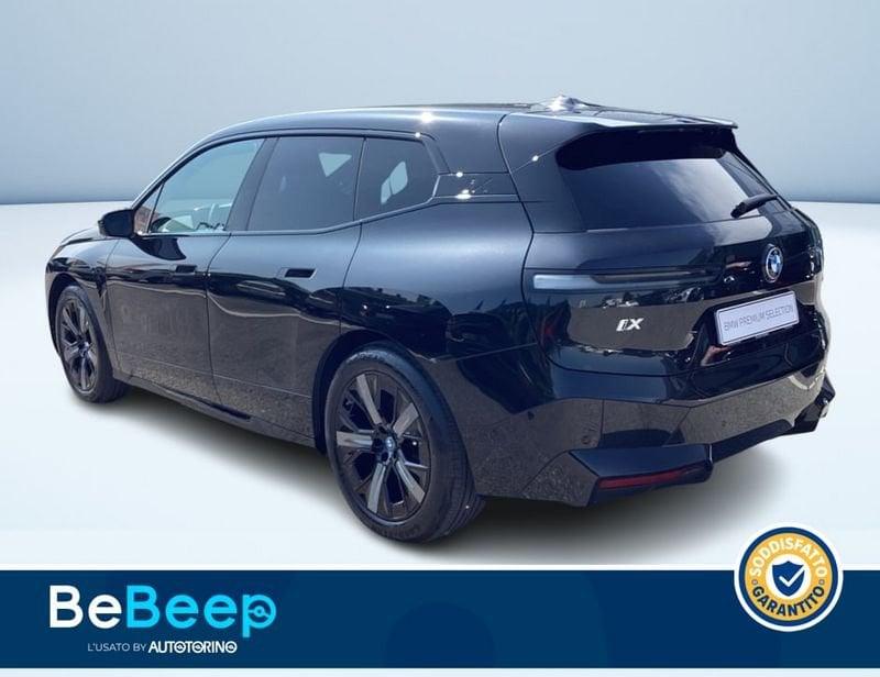 BMW iX XDRIVE40 PACCHETTO SPORTIVO