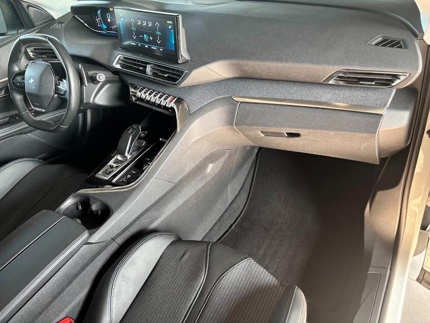 Peugeot 3008 Hybrid 225 e-EAT8 Allure Pack