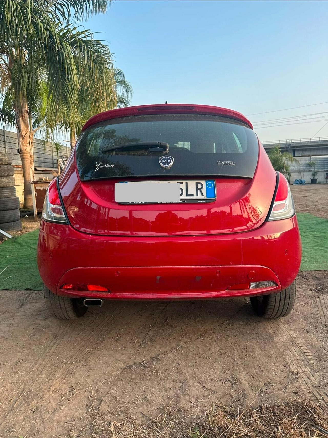 Lancia Ypsilon 1.0 FireFly SINISTRATA