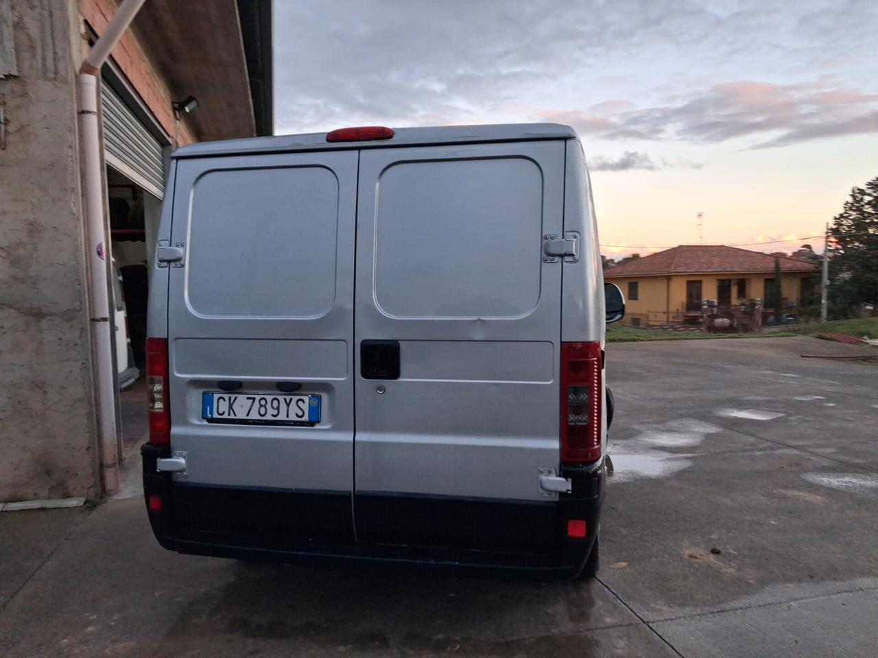 Peugeot Boxer 330CS 2.8 HDi cat PC-TA Furgone