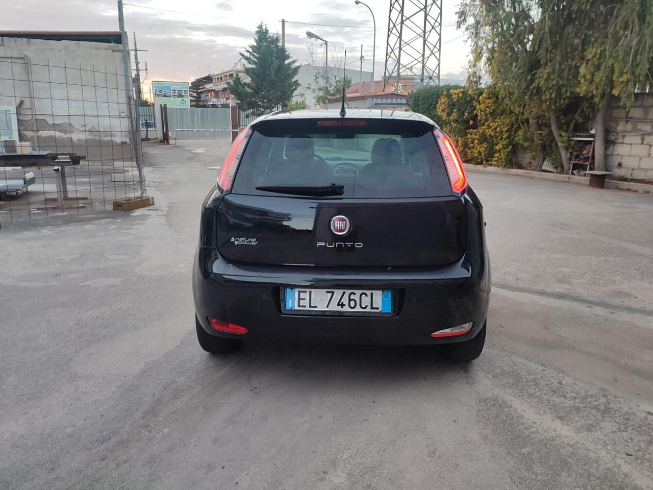 Fiat Punto 1.4 8V 5 porte Natural Power Street