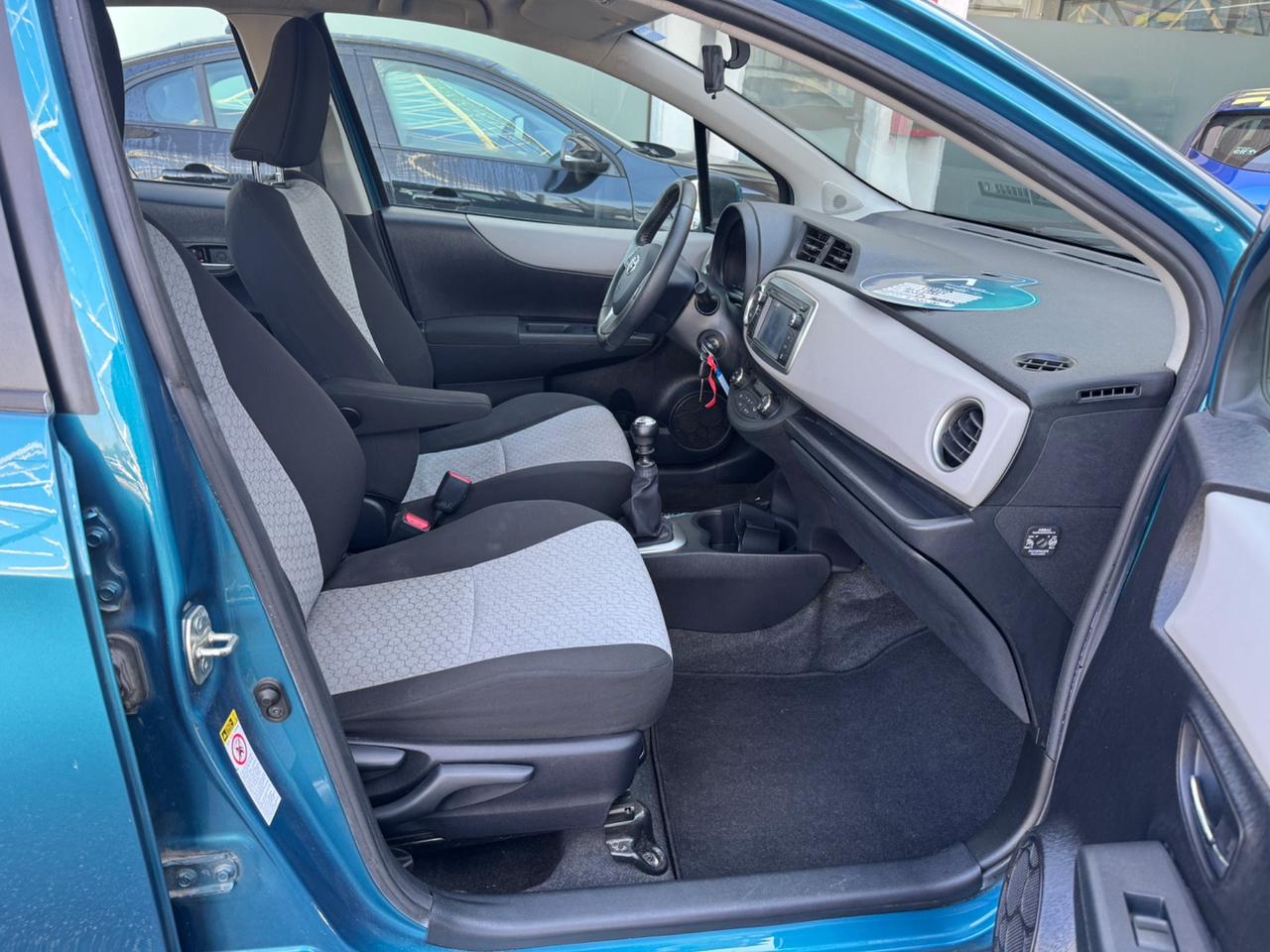 Toyota Yaris 1.3 5 porte Lounge