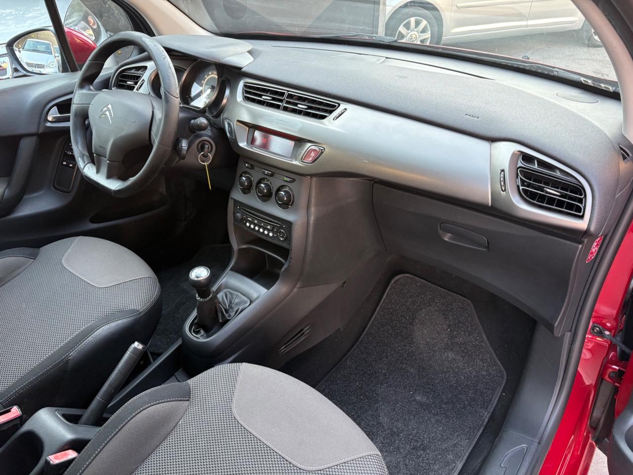 Citroen C3 restyling led 1.0 benz 135000km