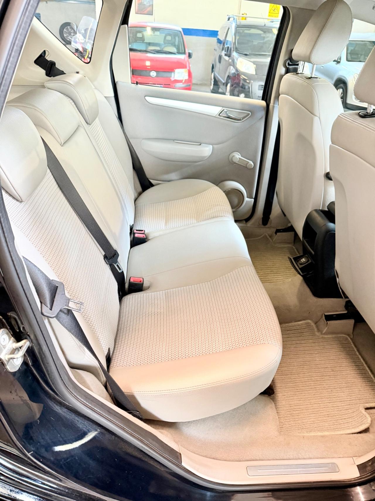 Mercedes-benz A 180 d Automatic AMG Line Advanced Plus