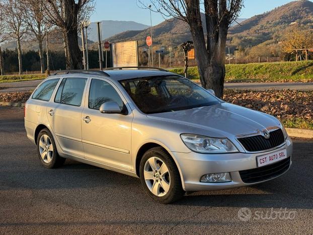 SKODA Octavia TDI CR Wagon Comfort Clima