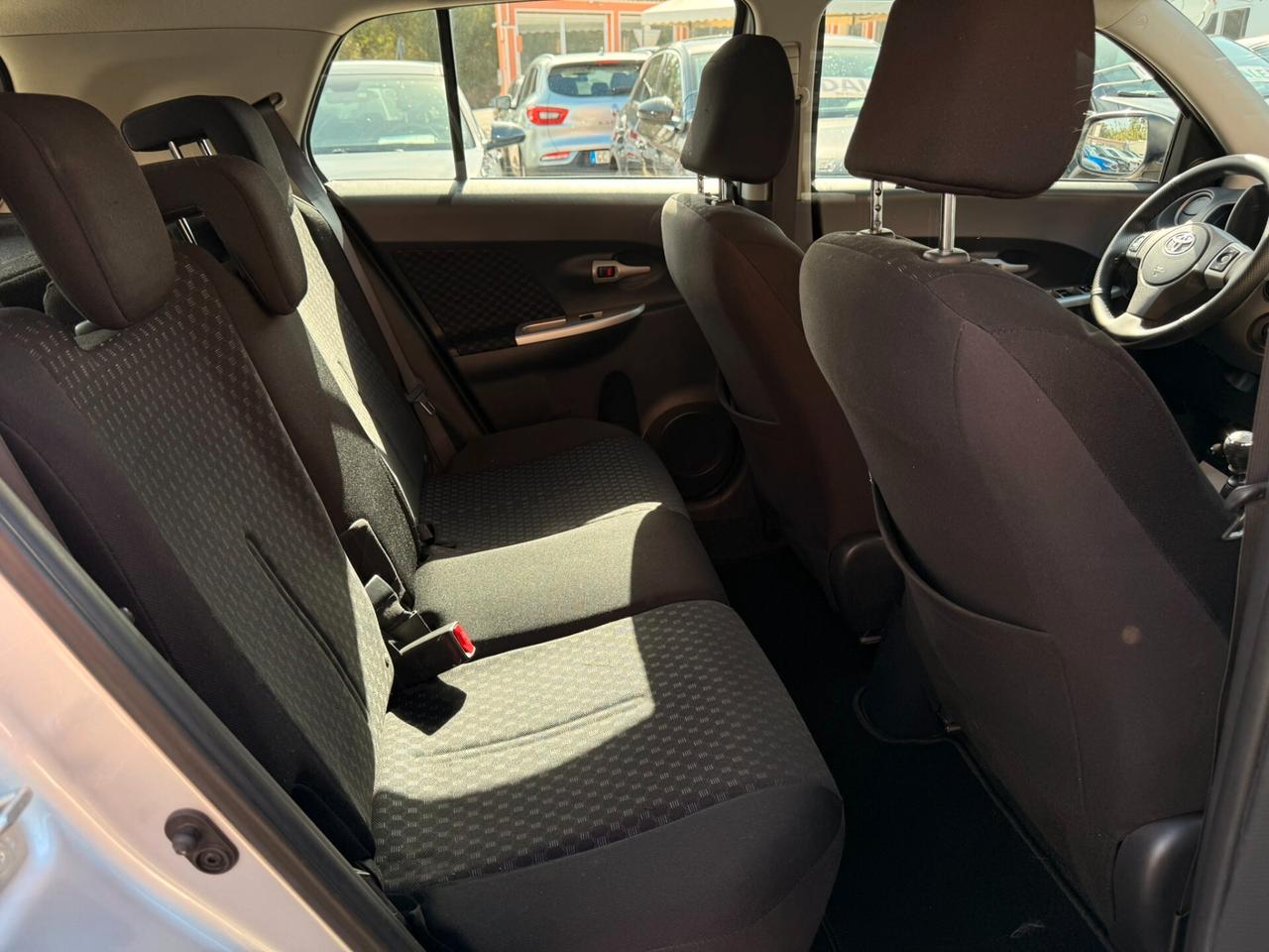Toyota Urban Cruiser 1.3 Benz. 100CV Luxury - 2010