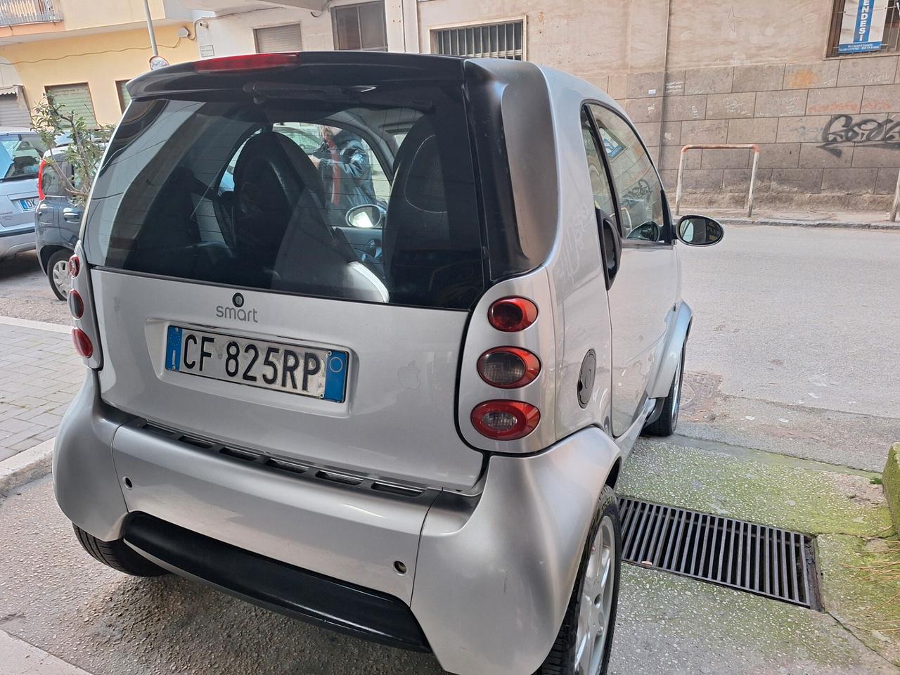 Smart 700 city-coupé pure (45 kW)