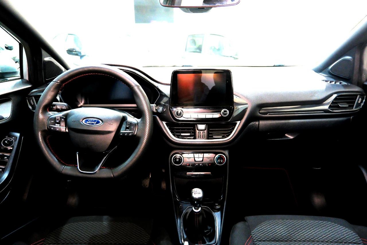 Ford Puma ST LINE HYBRID 125cv COCKPIT