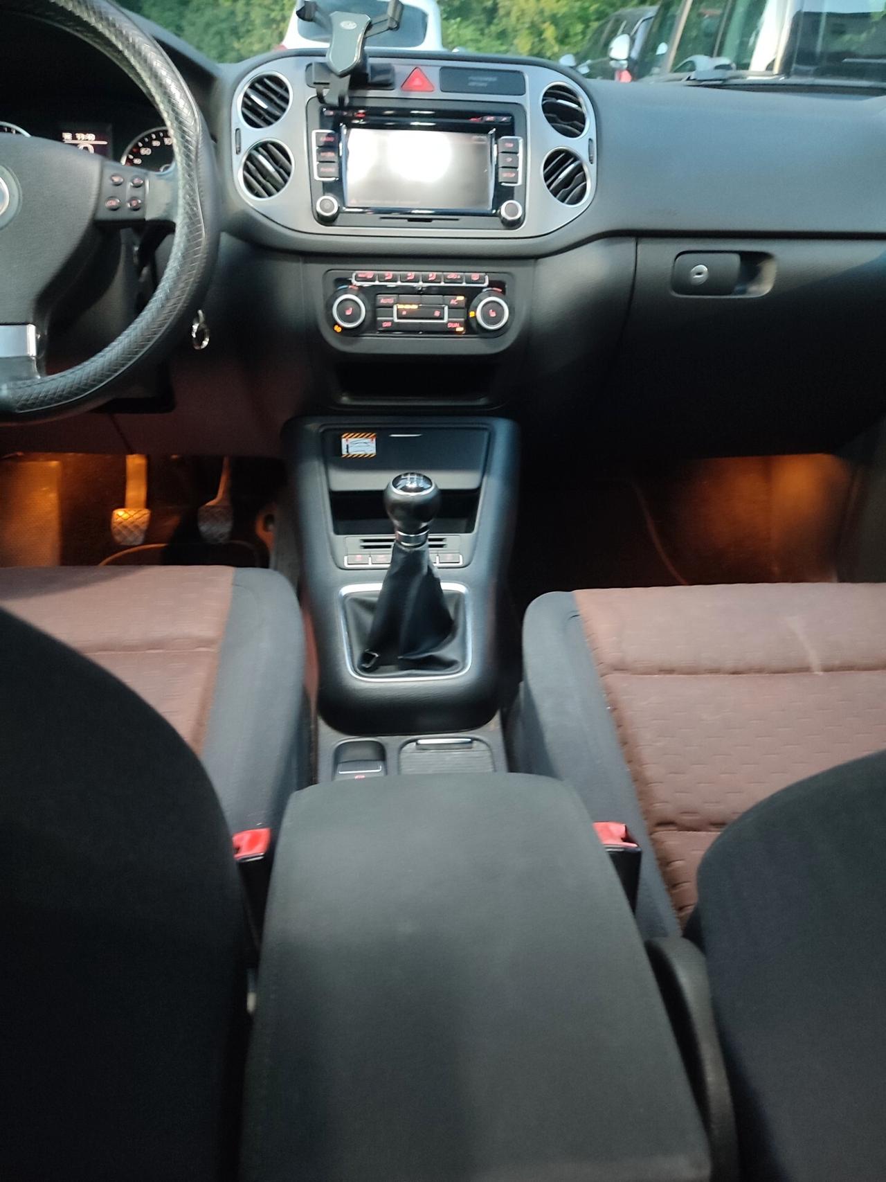 VOLKSWAGEN TIGUAN 2.0 DIESEL 4MOTION 4X4 COME NUOVA