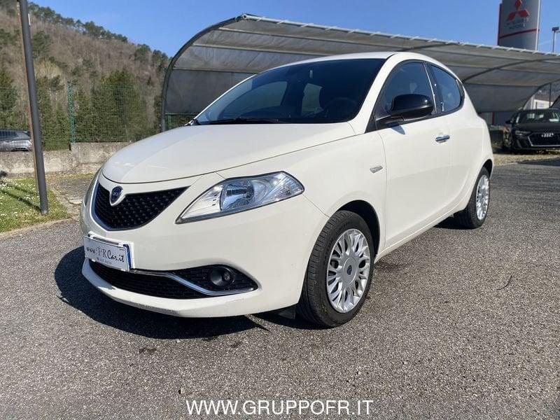 Lancia Ypsilon 1.2 69 CV 5 porte Silver
