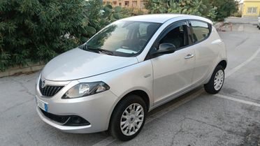 Lancia Ypsilon 0.9 TwinAir 5 porte Metano Ecochic Elefantino Blu