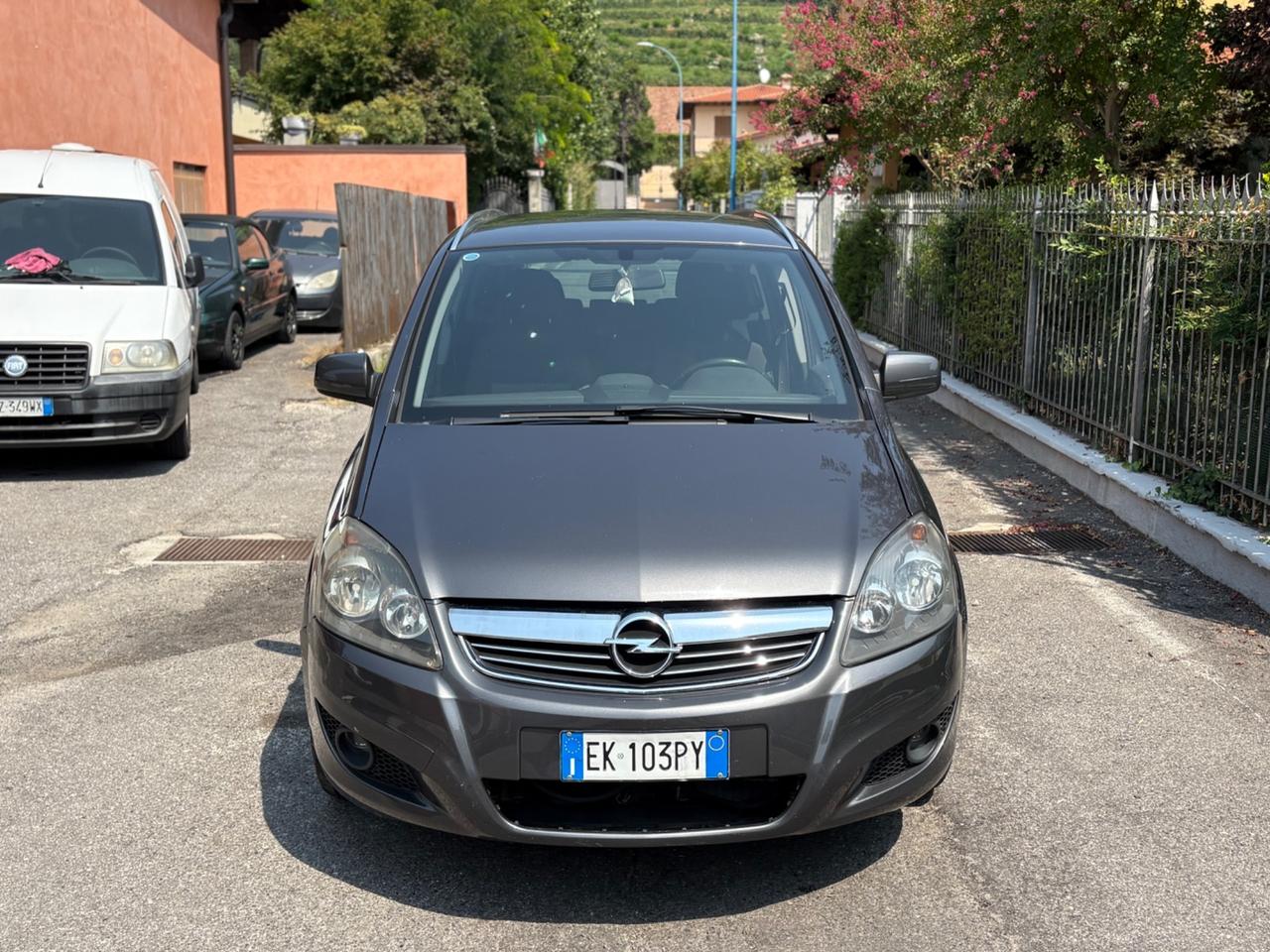 Opel Zafira 1.7 CDTI 110CV 7 POSTI 10/2011