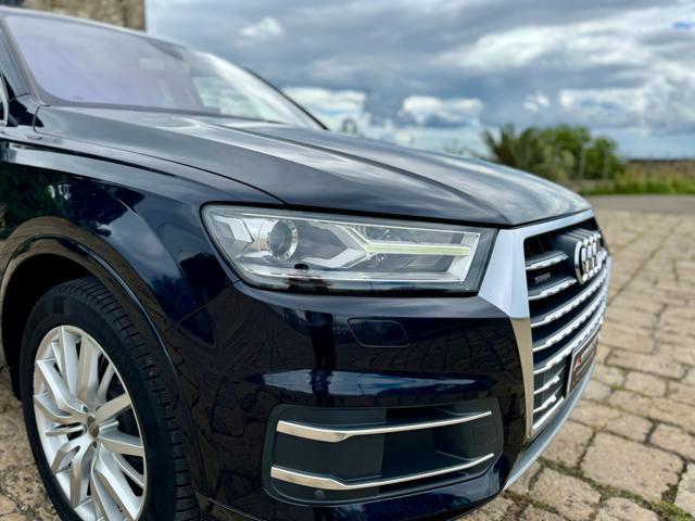 AUDI Q7 3.0 TDI 272cv Quattro (Tetto/Gancio/7posti/Pelle)